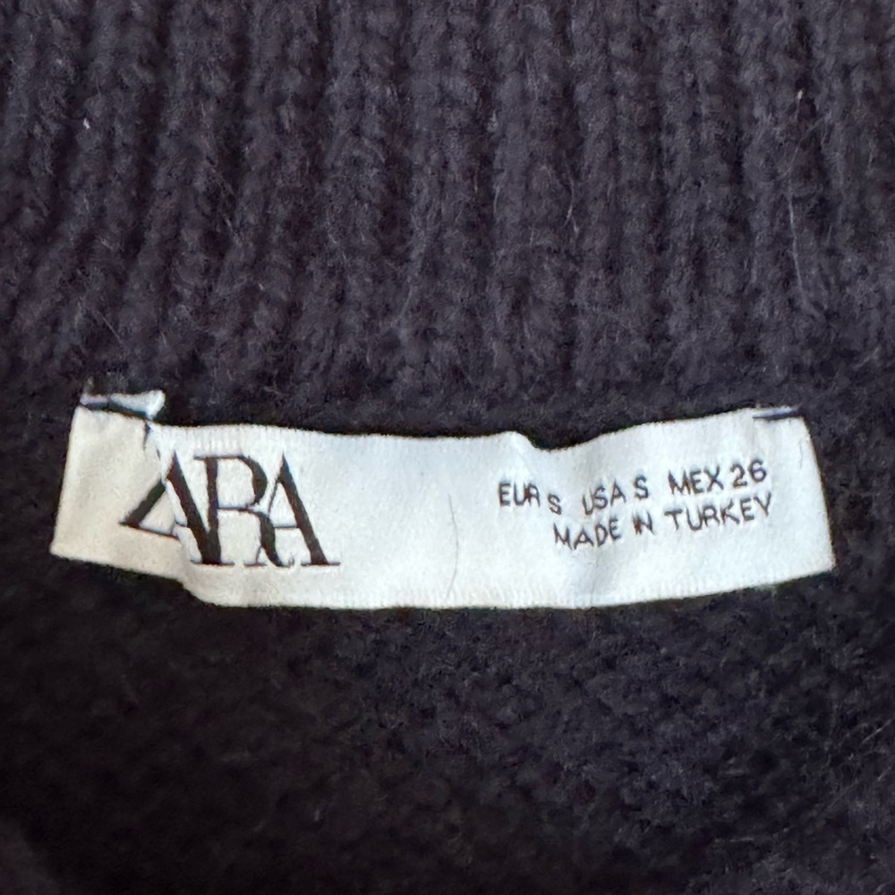 ZARA Cropped Knit Cardigan with Rhinestone Bow Buttons Size S - Picture 2 of 10